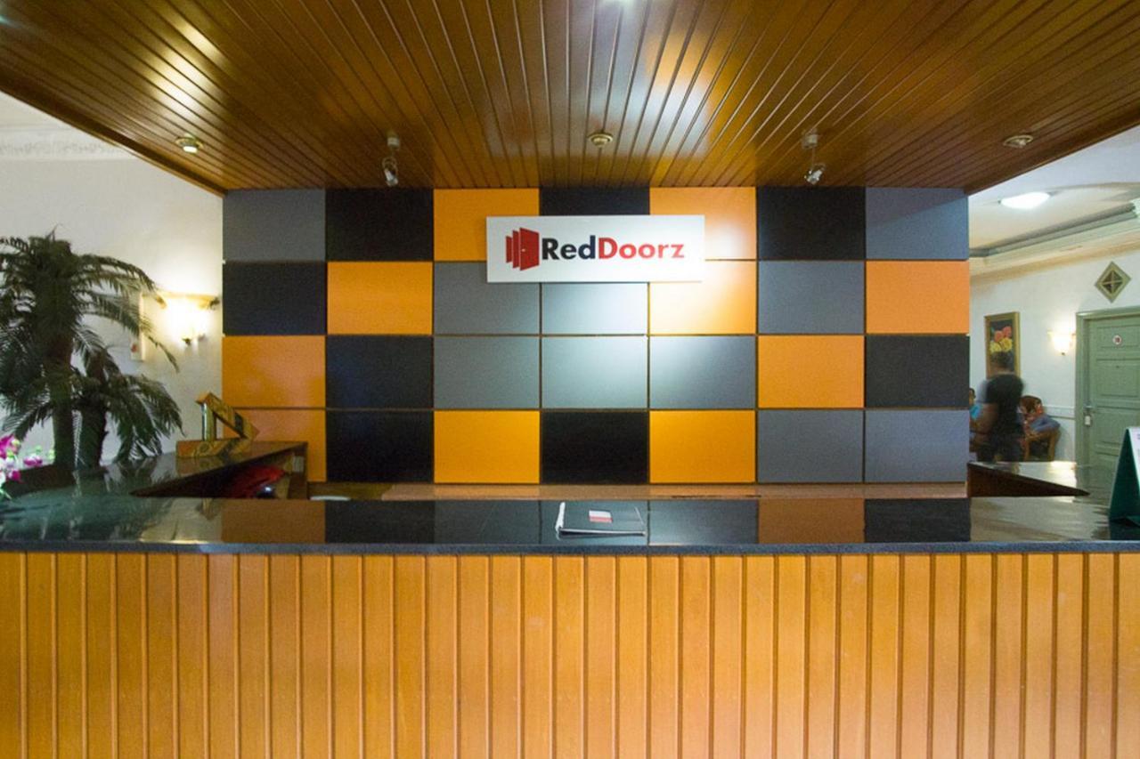 מלון Reddoorz Near Pantai Falajawa טרנאטה מראה חיצוני תמונה